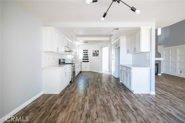 Building Photo - 15689 Ladera Vista Dr
