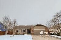 Building Photo - 305 Disc Ln