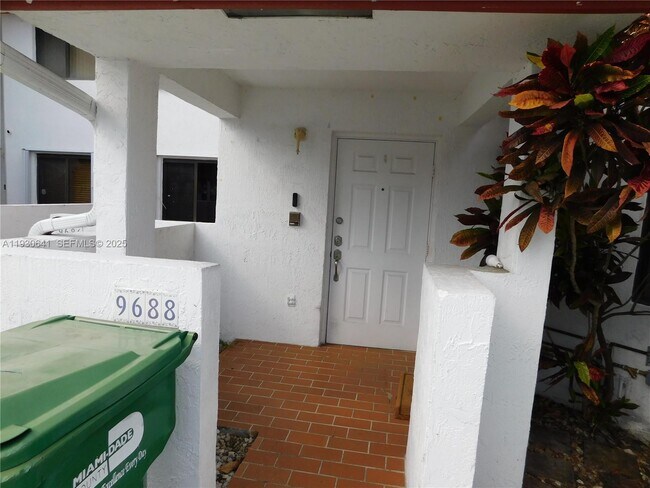 Building Photo - 9688 SW 138th Ave