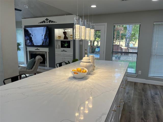 Building Photo - 4313 Kenwood Dr