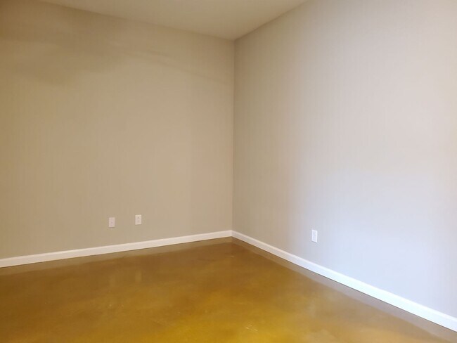 Building Photo - 3 bed 1 bath apartment in Jackson, MO