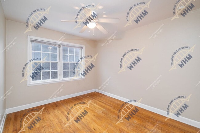 Building Photo - 3258 S Kinnickinnic Ave