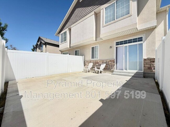 Building Photo - 6353 Passenger Ln