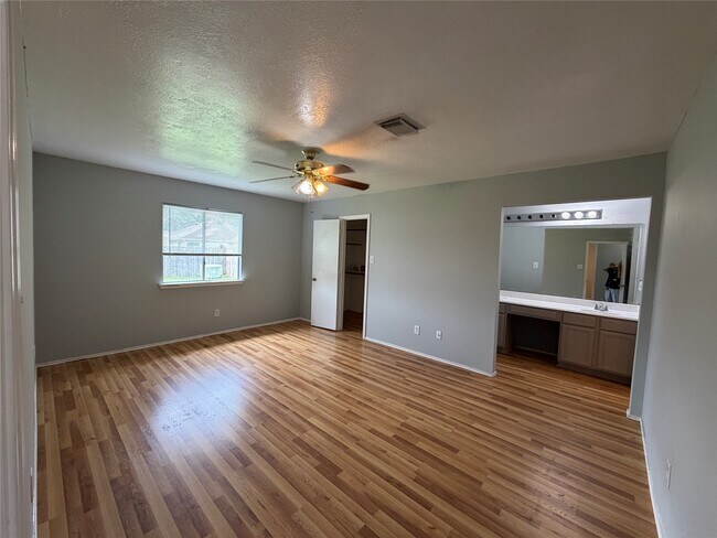 Building Photo - 7427 Briargate Dr