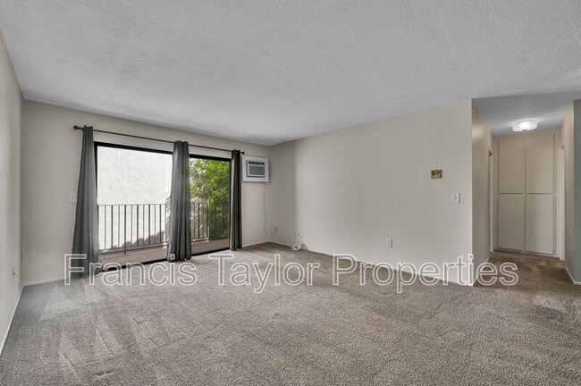 Building Photo - 6780 Friars Rd