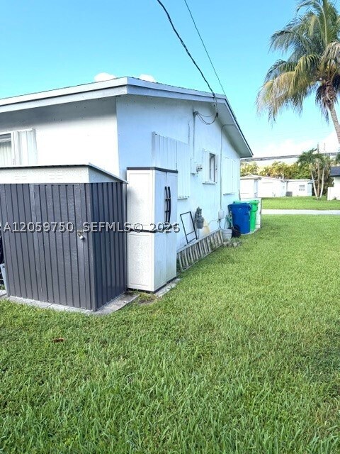 Building Photo - 2560 NW 81st Dr