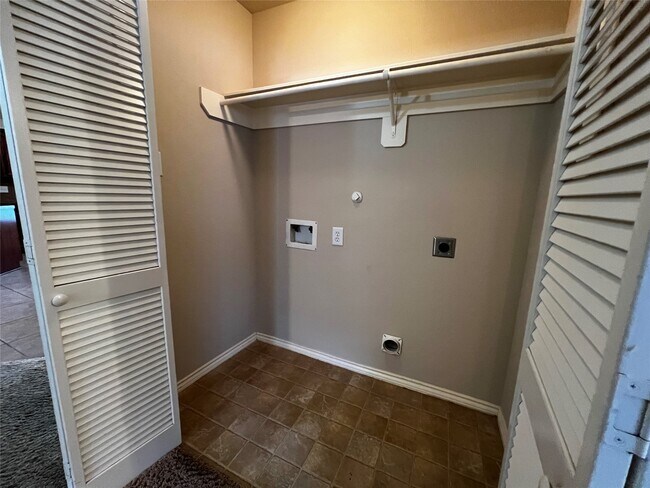 Building Photo - 2415 Sandy Fields Ln