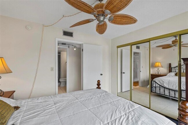 Building Photo - 3600 S Ocean Shore Blvd