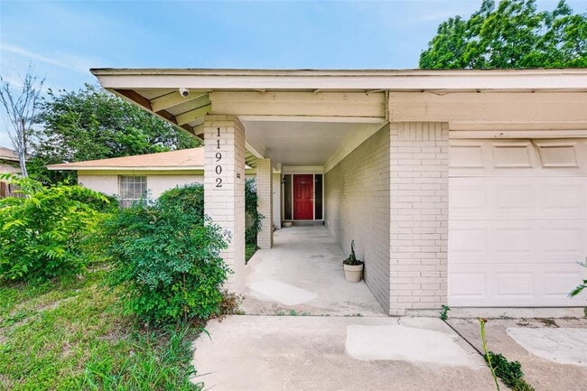 Building Photo - 11902 Oakbrook Dr