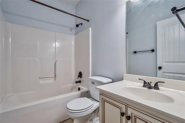 Building Photo - 5390 Breckinridge Ln