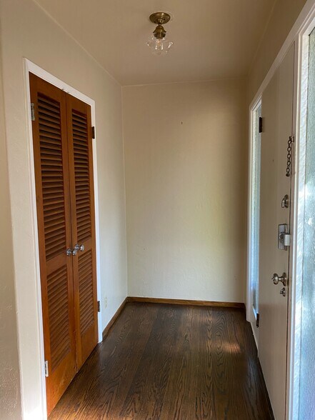 Building Photo - 2710 Le Conte Ave