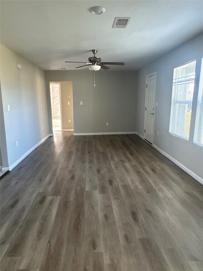 Building Photo - 432 Dr. Martin Luther King Jr. Dr.