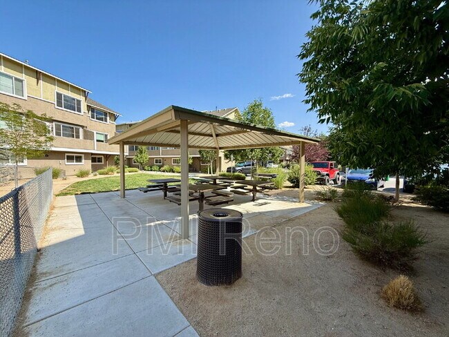 Building Photo - 220 Mark Jeffrey Ln