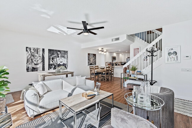 Building Photo - 116 Caravelle Dr