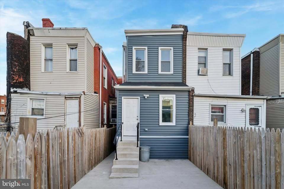 Building Photo - 3660 N Marvine St