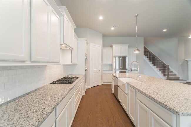 Building Photo - 2344 Goldenglade Dr