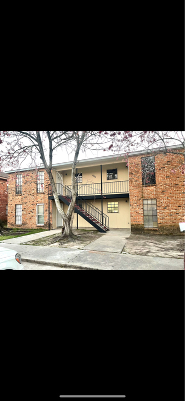 Primary Photo - 406 Scotsdale St