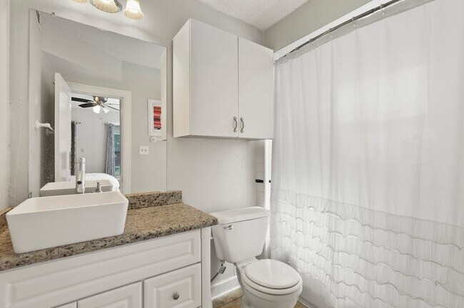 Building Photo - 5807 Vickery Blvd