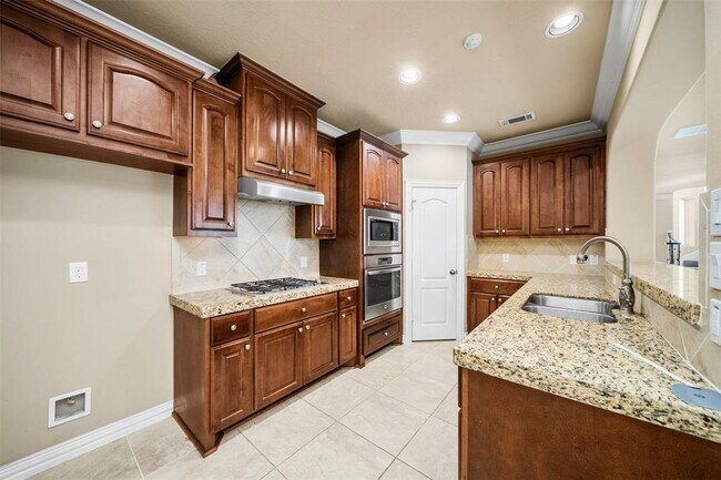 Building Photo - 13403 Preston Cliff Ct