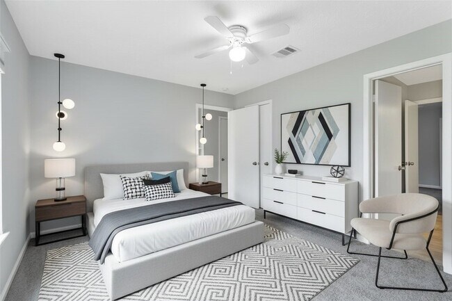 Building Photo - 13703 Cologne Dr