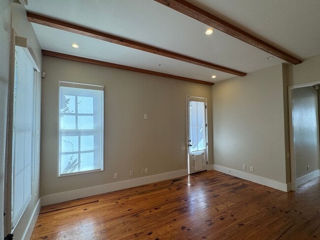 Building Photo - Waters Home