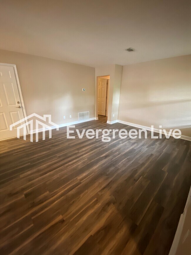 Building Photo - 70 Boreal Ct