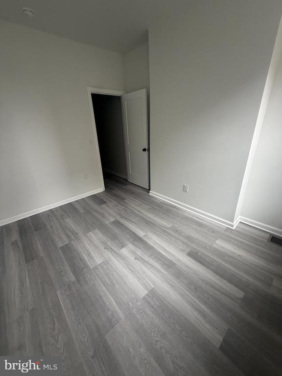 Building Photo - 112 E Huntingdon St