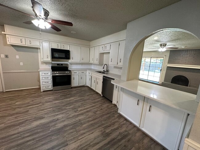 Building Photo - 4804 71st St