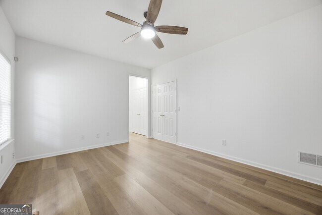 Building Photo - 10851 Alderwood Cove