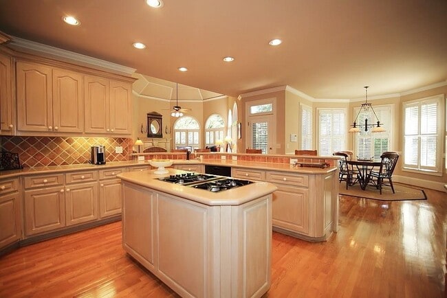 Building Photo - 1710 Sugarloaf Club Dr