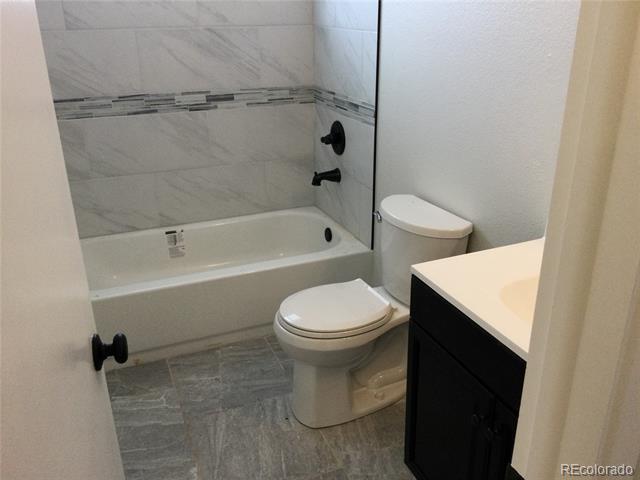 Building Photo - 1884 S Reed Ct