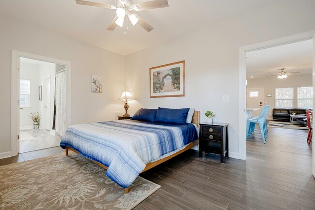 Building Photo - Furnished Rental