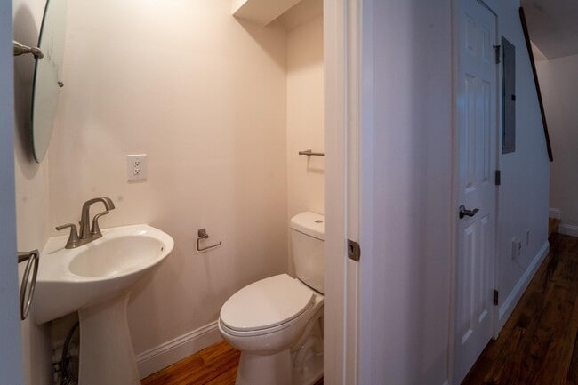 Building Photo - 4 Artillery Ln