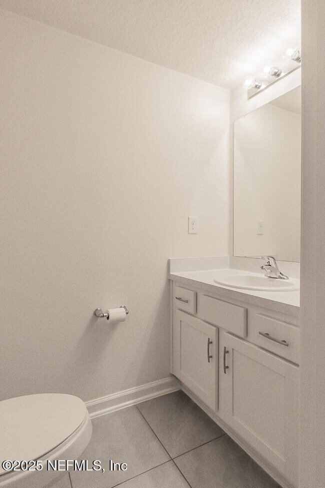 Building Photo - 957 Observatory Pkwy