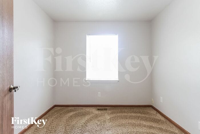 Building Photo - 4412 Tucson Dr