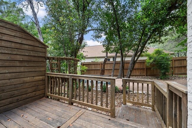 Building Photo - 4306 Bonnell Vista Cove