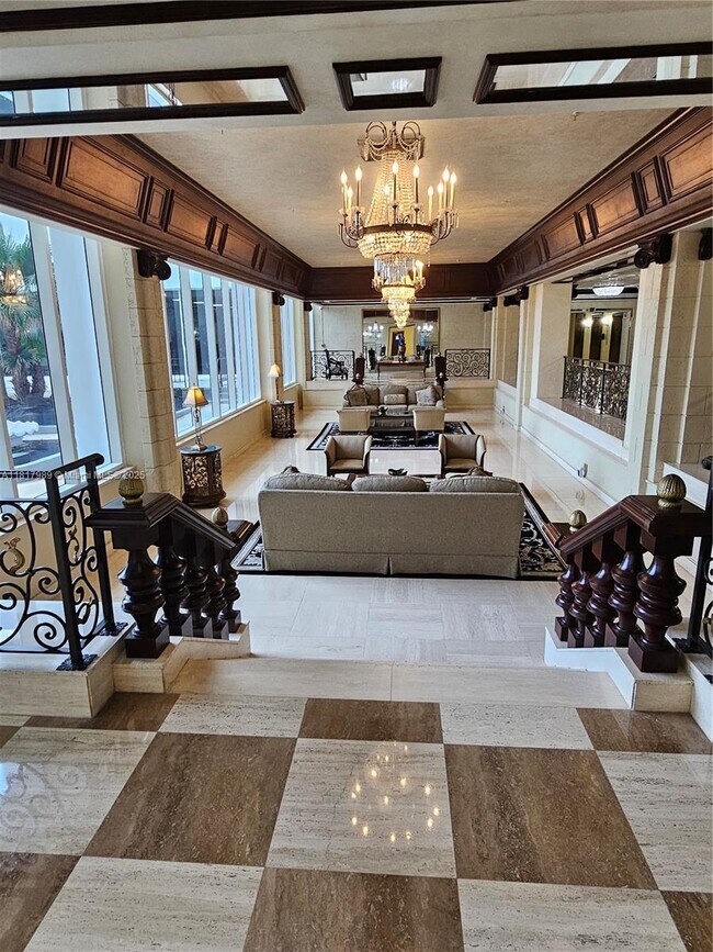 Building Photo - 2030 S Ocean Dr