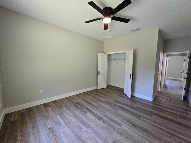 Building Photo - 7435 Mead Dr