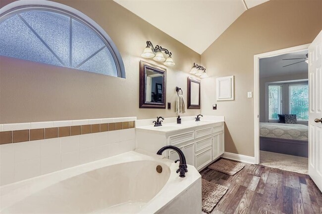 Building Photo - 1809 Edelweiss Dr