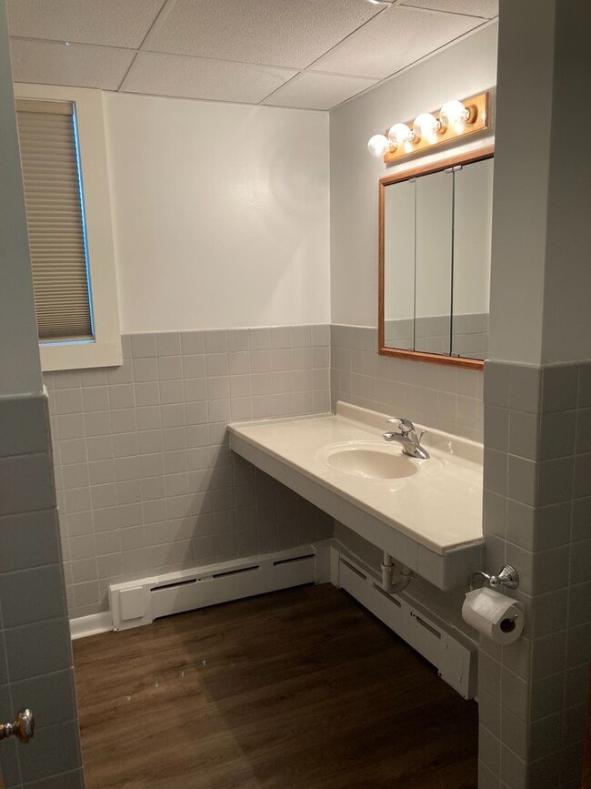 Building Photo - 4th Street Duplex