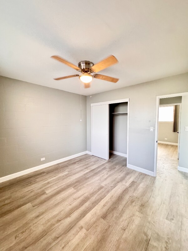 Building Photo - 722 University Ave