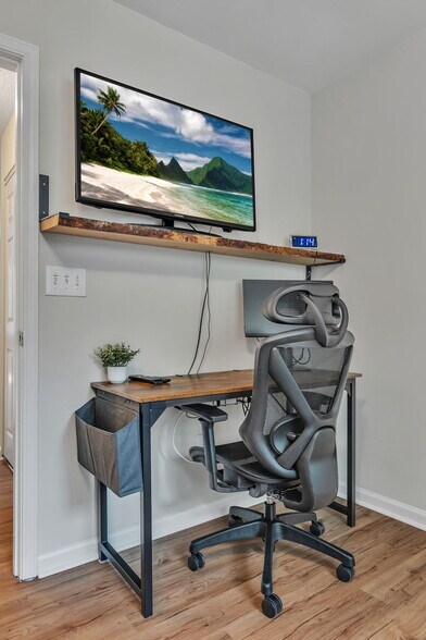 Building Photo - 5906 Prescott Ct