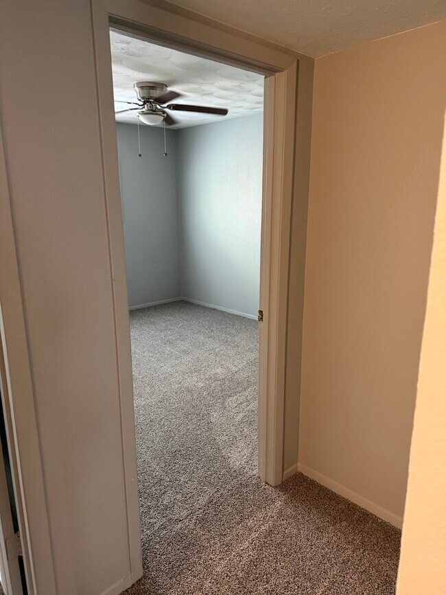 Building Photo - Pine Street Terrace