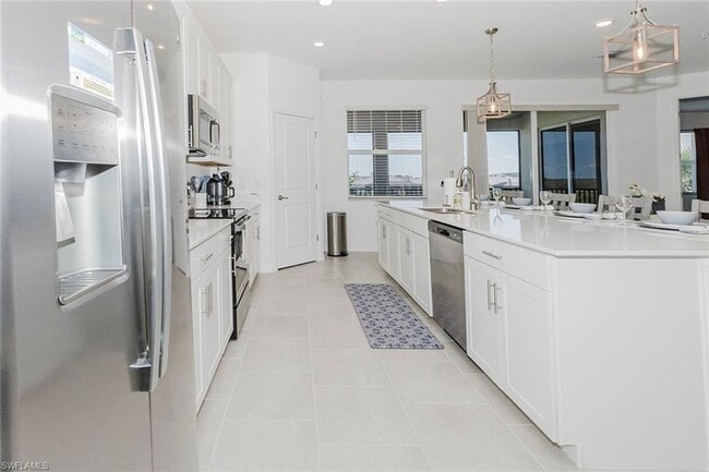 Building Photo - 5728 Oakmont Ct