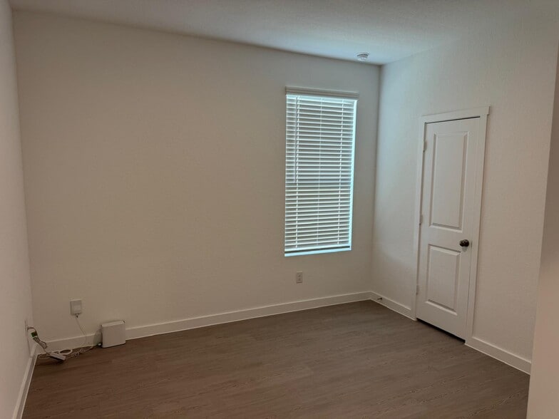 Guest Room 3/Office - 10342 Bridgton Ml