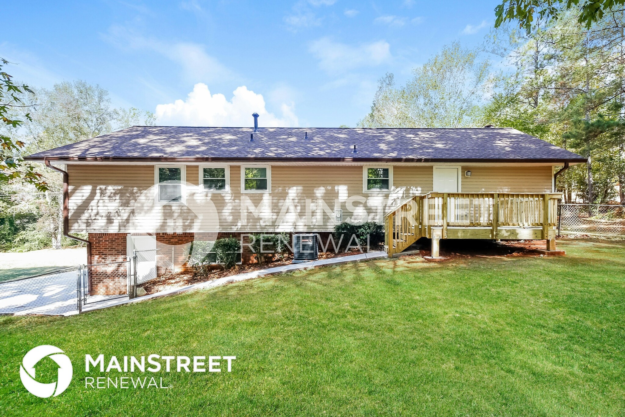 Building Photo - 6185 Hillpine Dr