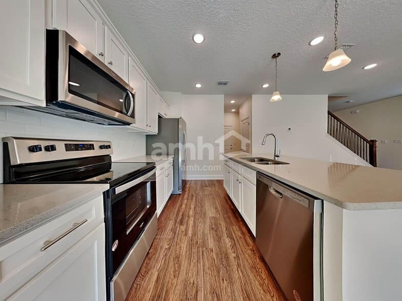 Building Photo - 2571 Spring Moss Ct