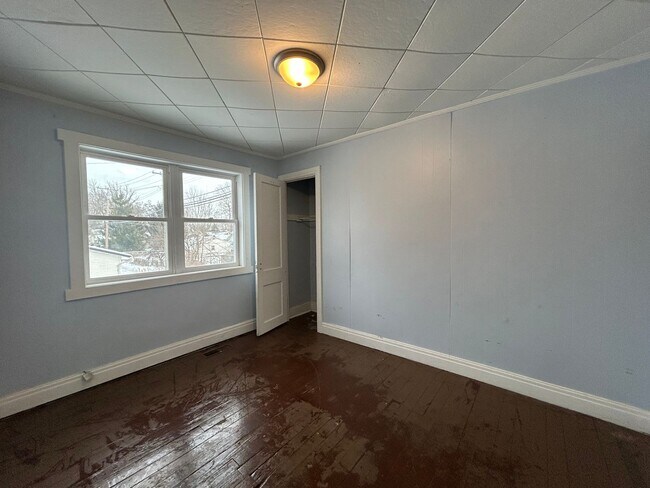 Building Photo - 111 S Wood St