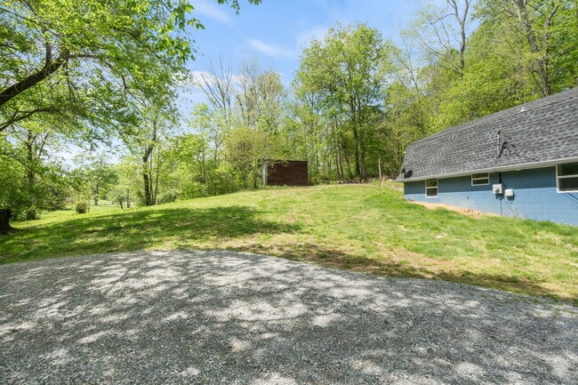 Building Photo - 3302 Possum Trot Rd