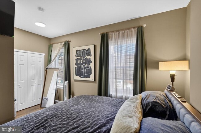 Building Photo - 1616 Webster St